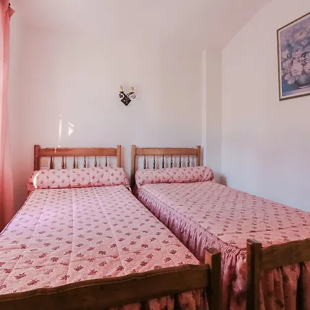Holiday home Snug In Les Mimosas With Pool Bormes-les-Mimosas